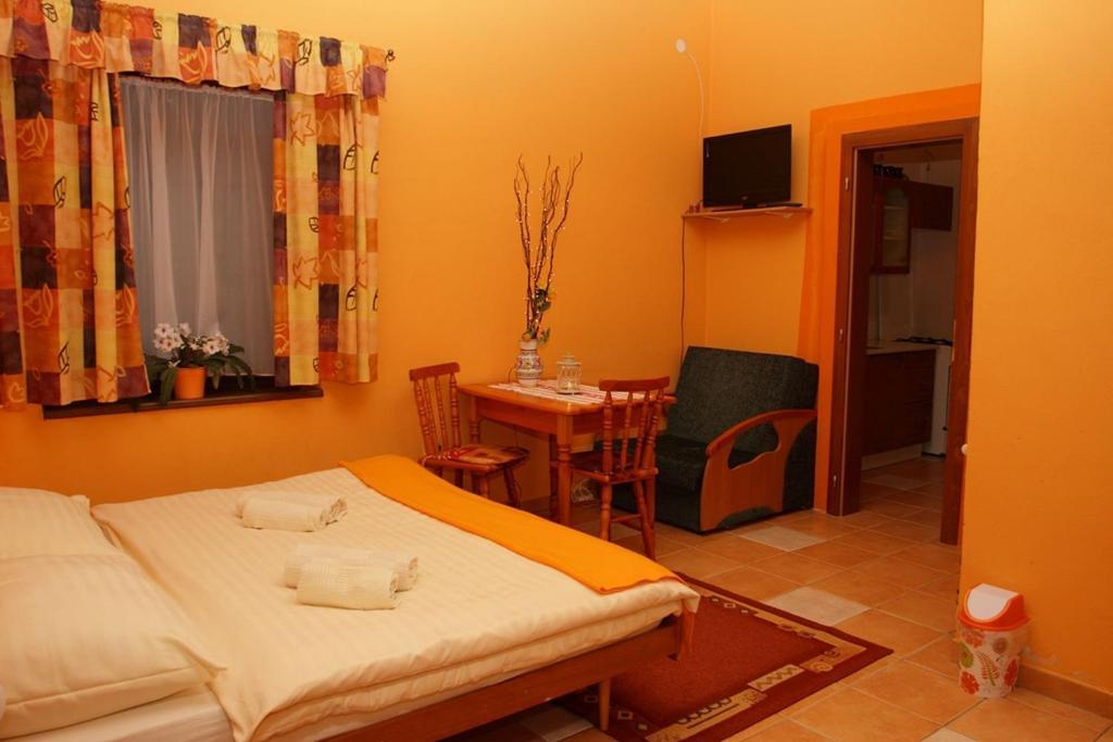 Villa Victoria Penzion Liptovský Ján Exteriör bild